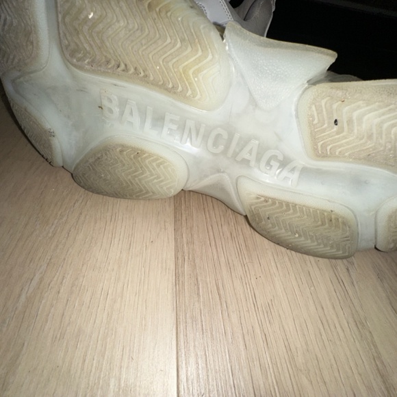 Balenciaga Women's White Trainers - Picture 4 of 5